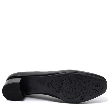 Maciejka Classic Leather Block Heel Pumps Black 03330-01-00-1