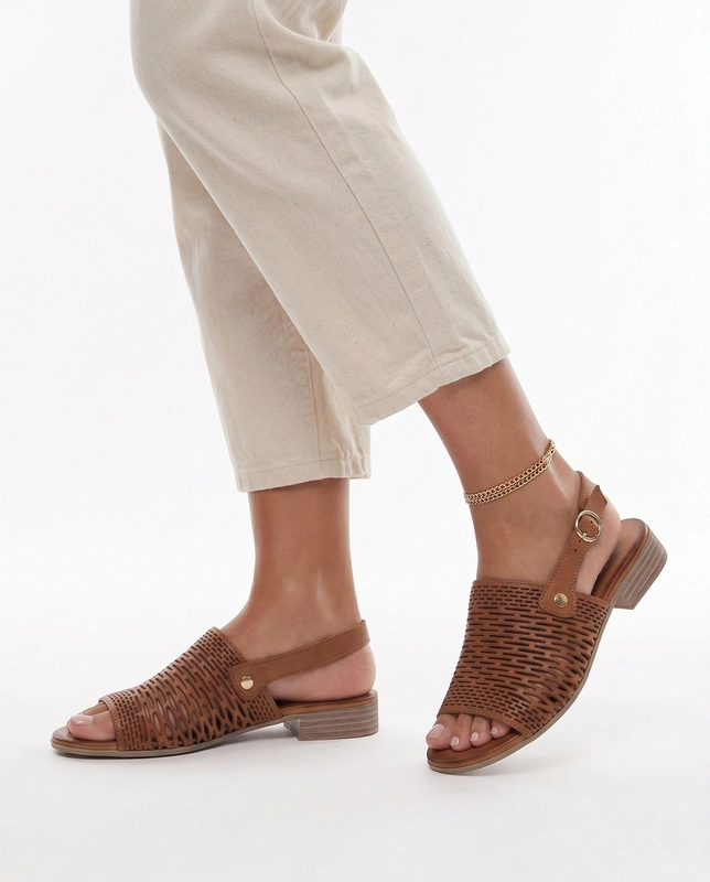 T.Sokolski Leather Cut-Out Flat Sandals Brown KU-226-803