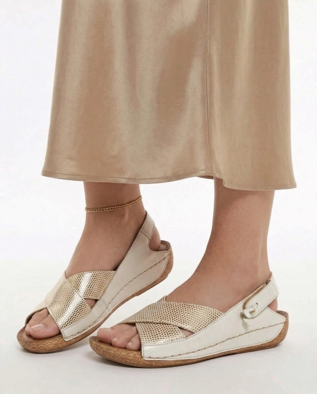 Maciejka Leather Artistic Sandals Flat White Gold 00994-37/00-5