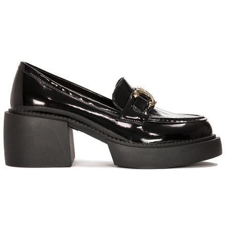 S.Barski Women's shoes on the platform black lacquer