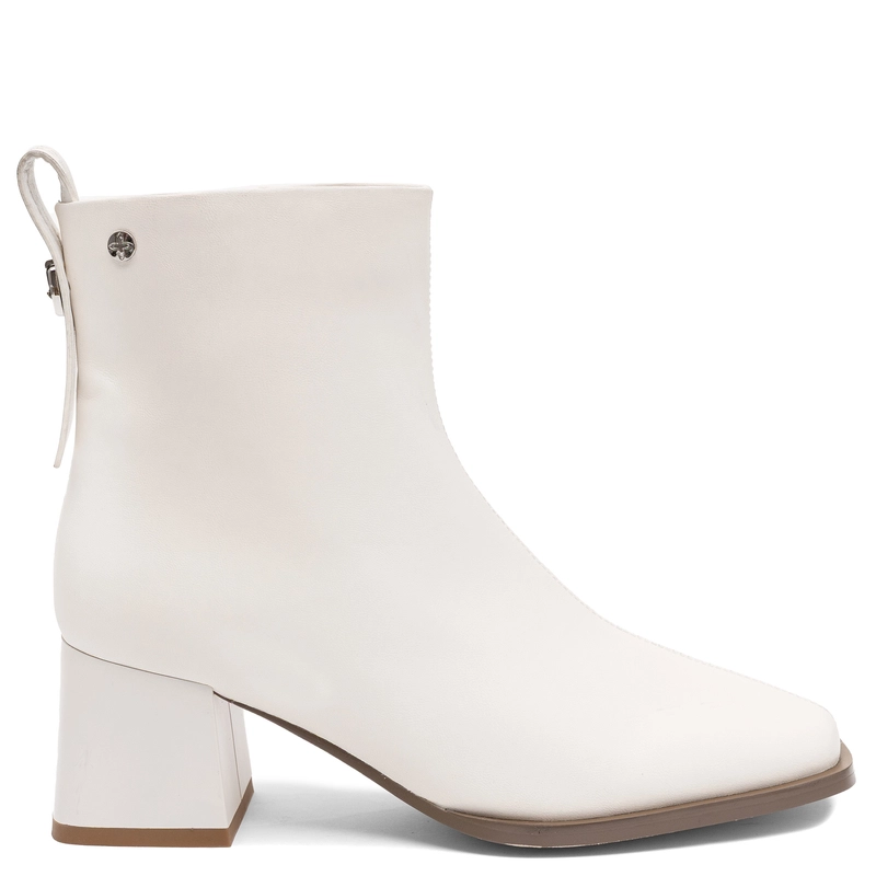 Maciejka Women's Leather Ankle Boots on a Heel White K7660-22/00-7