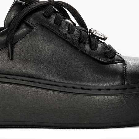 Maciejka Czarne Skórzane Sneakersy Damskie na Grubej Platformie Sznurowane 06191-01/00-8