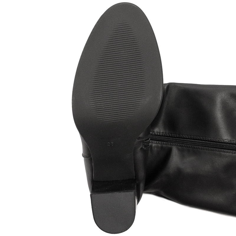 Boots Sergio Leone warmed on the post Black