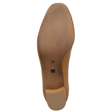 Maciejka Yellow Pumps