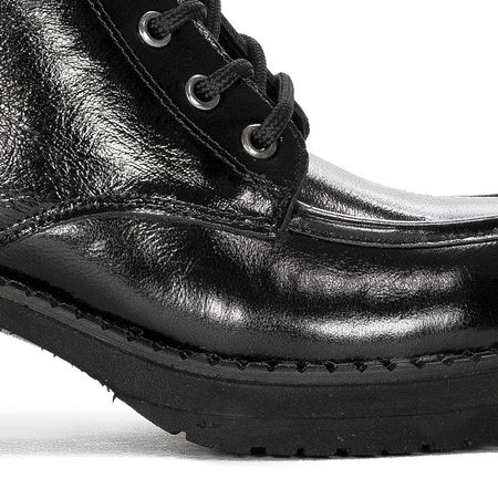 Boccato Women's leather ankle boots on a black post