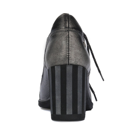 Maciejka Women's Black White Shoes