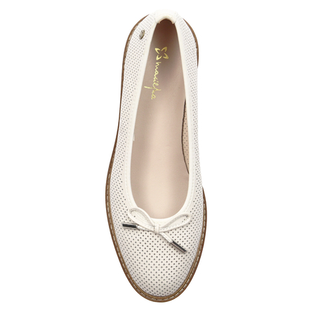 Maciejka White Leather Low Shoes
