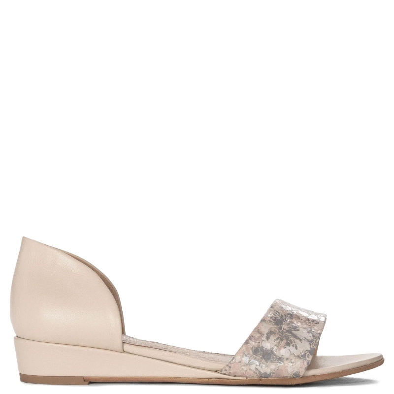Maciejka Women Beige Sandals