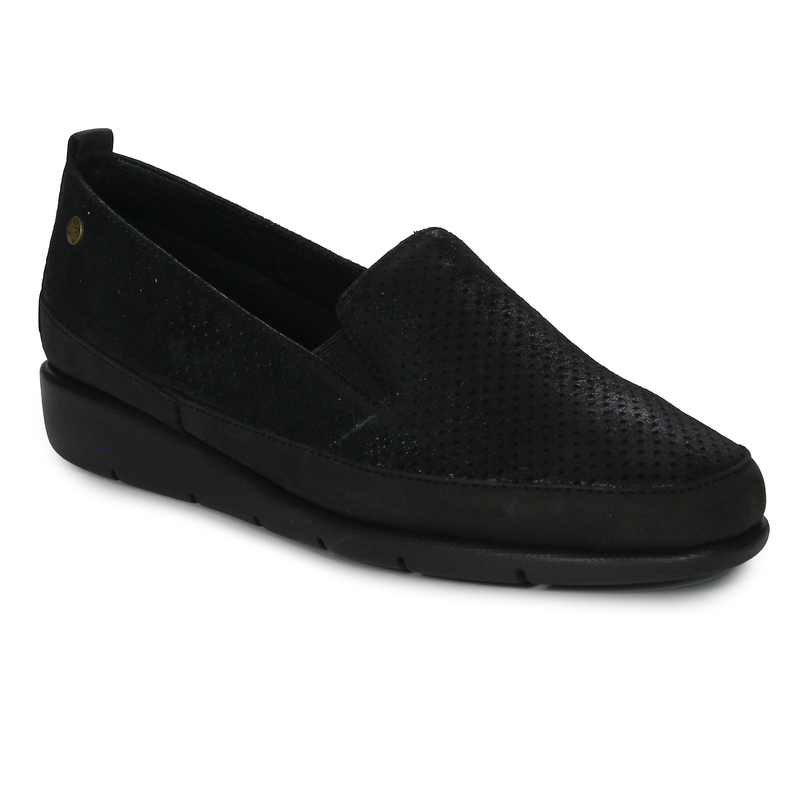 Maciejka Black Leather Low Shoes