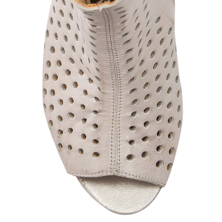 Maciejka Beige Boots Shoes