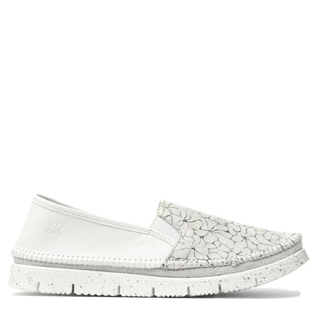 Maciejka Leather Slip-On Loafers Textured Toe White Silver 03512-70/00-0