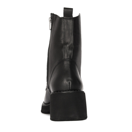 Boccato Women's black leather boots