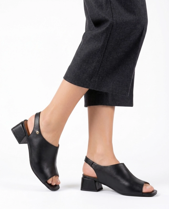 Maciejka Comfortable Leather Women's Block Heel Sandals Black 06975-01/00-1