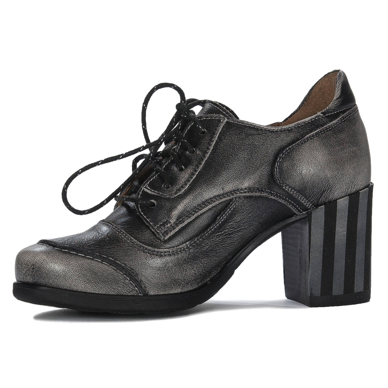 Maciejka Women's Black White Shoes