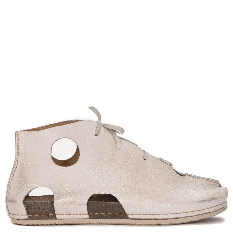 Maciejka 03426-25/00-6 Light Beige Flat shoes