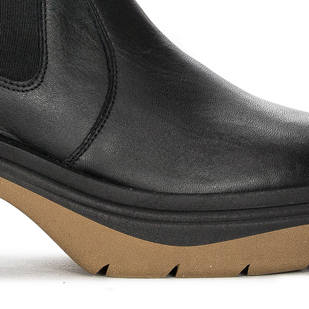 Maciejka 05746-10/00-7 Black+Dark Beige Boots