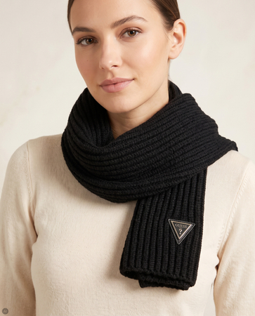 Guess Prążkowany Klasyczny Szal Zimowy Czarny AW5624VIS03-BLA