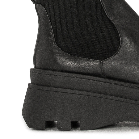 Black Venezia Black leather boots