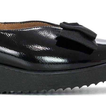 Maciejka peather patent platform slip-on loafers with bow black 05062-01/00-5