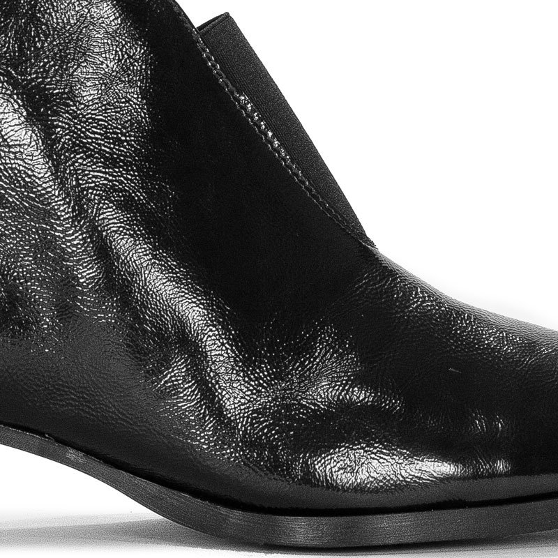 Maciejka Patent Ankle Boots Low Block Heel Black 04777-20/00-3