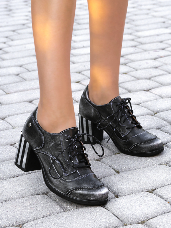 Maciejka Women's Black Shoes 