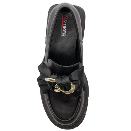 Women's leather shoes Artiker on the Black platform