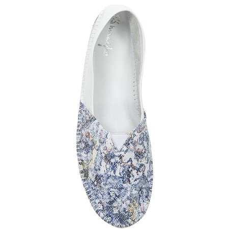 Maciejka Slip-On Leather Patterned Shoes White Navy Blue 01930-85-00-0