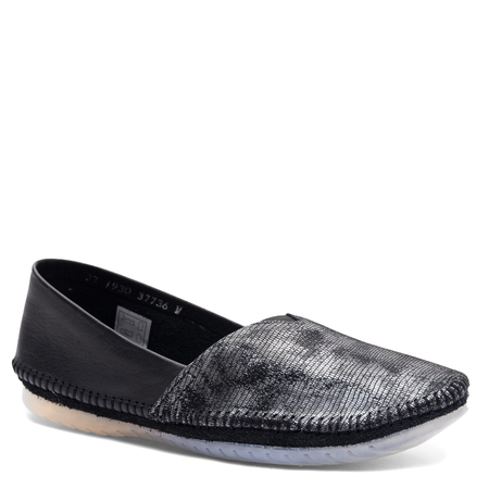 Maciejka Leather Loafers Artistic Design Silver Black 1930W-52/00-0