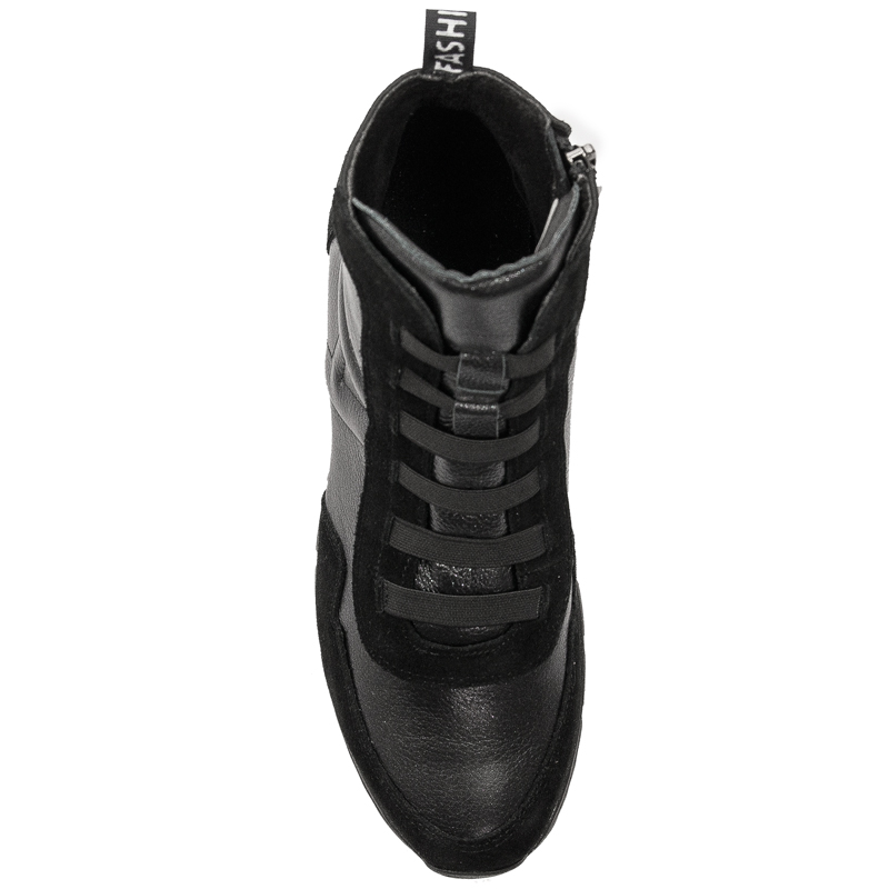 AGA Women's Black boots