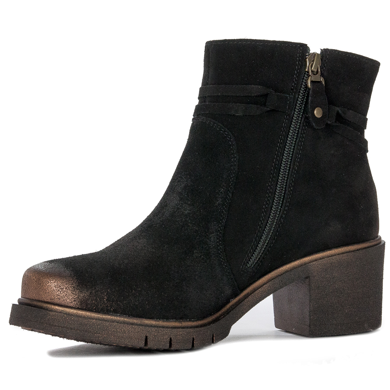 Maciejka Black Women's Velor Boots