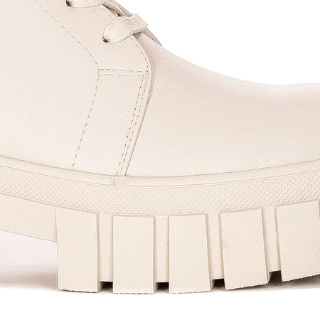 Boots Sergio insulated on the platform Beige