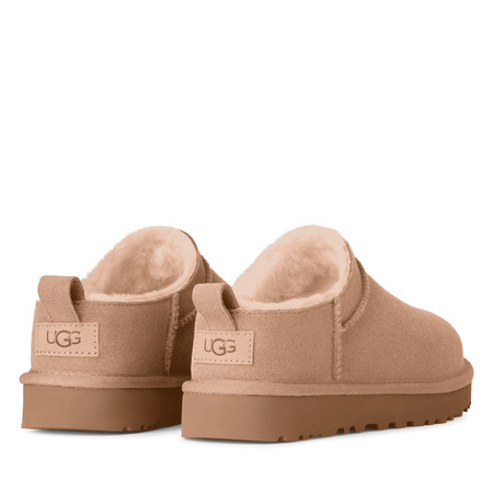 UGG Skórzane Kapcie Damskie Z Futerem W Classic Micro Sand Beżowy 1173891-SAN