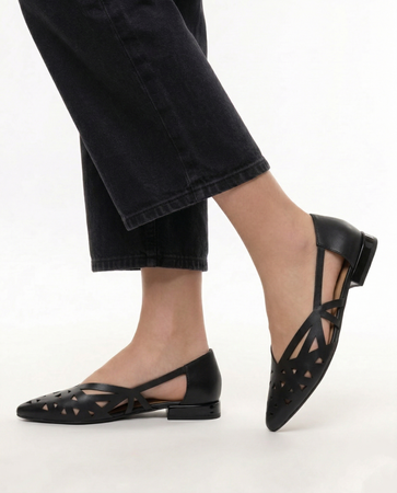 Gioseppo Leather Cutout Flats Black 78218-BLACK