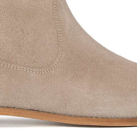 Maciejka Velour Slip-On Knee-High Boots Beige 05057-04/00-6