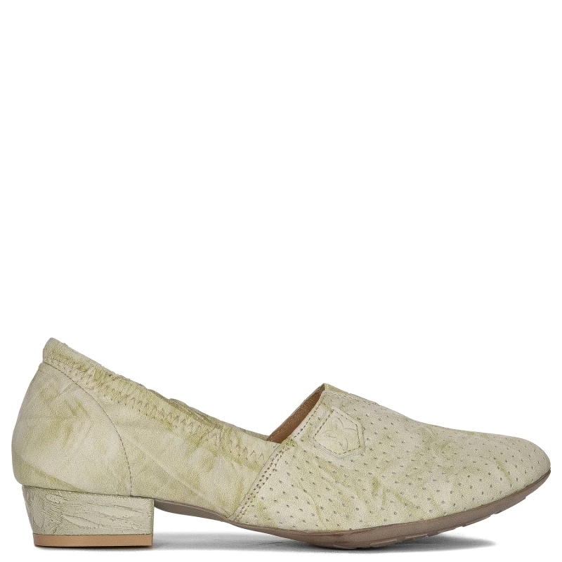 Maciejka Green Flat Shoes