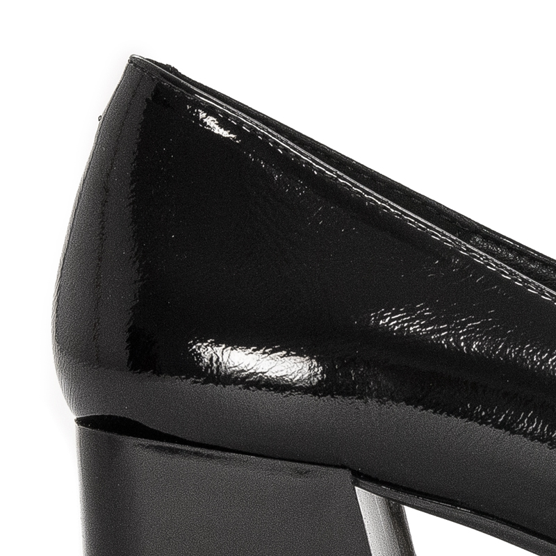 Women's shoes Sergio Leone lacquered with a bow Black PAT PU